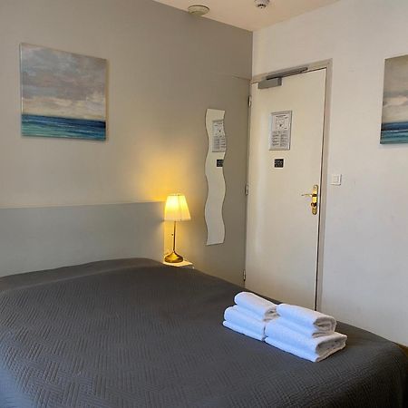 Hotel Saint Yves Нант Экстерьер фото