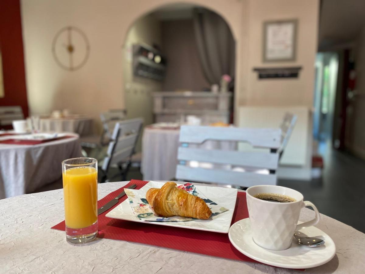 Hotel Saint Yves Нант Экстерьер фото