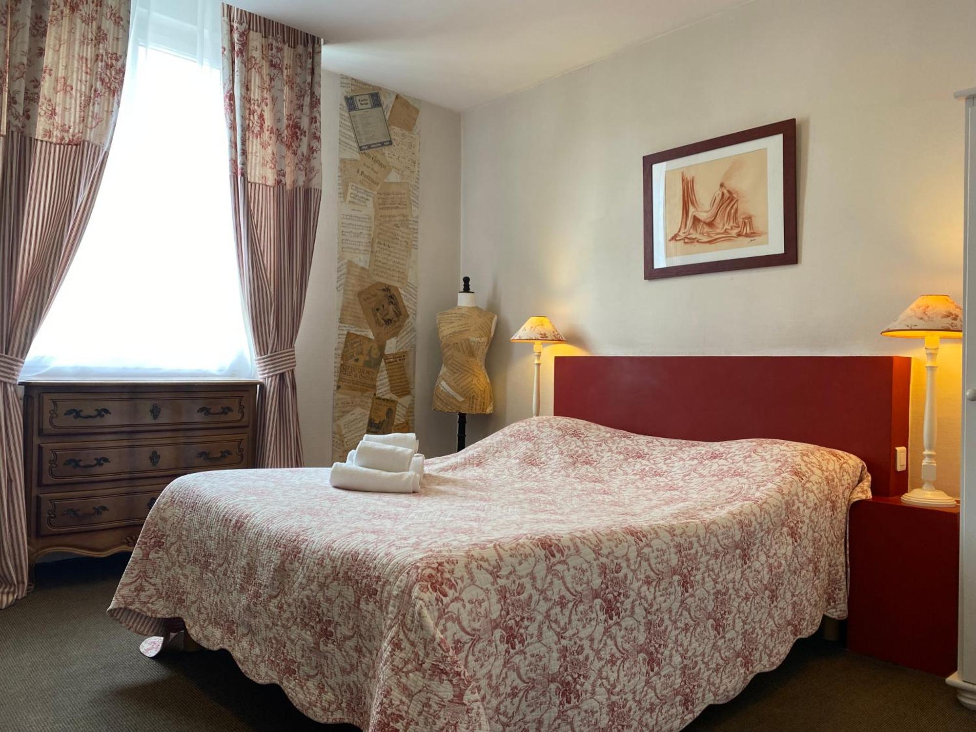 Hotel Saint Yves Нант Экстерьер фото