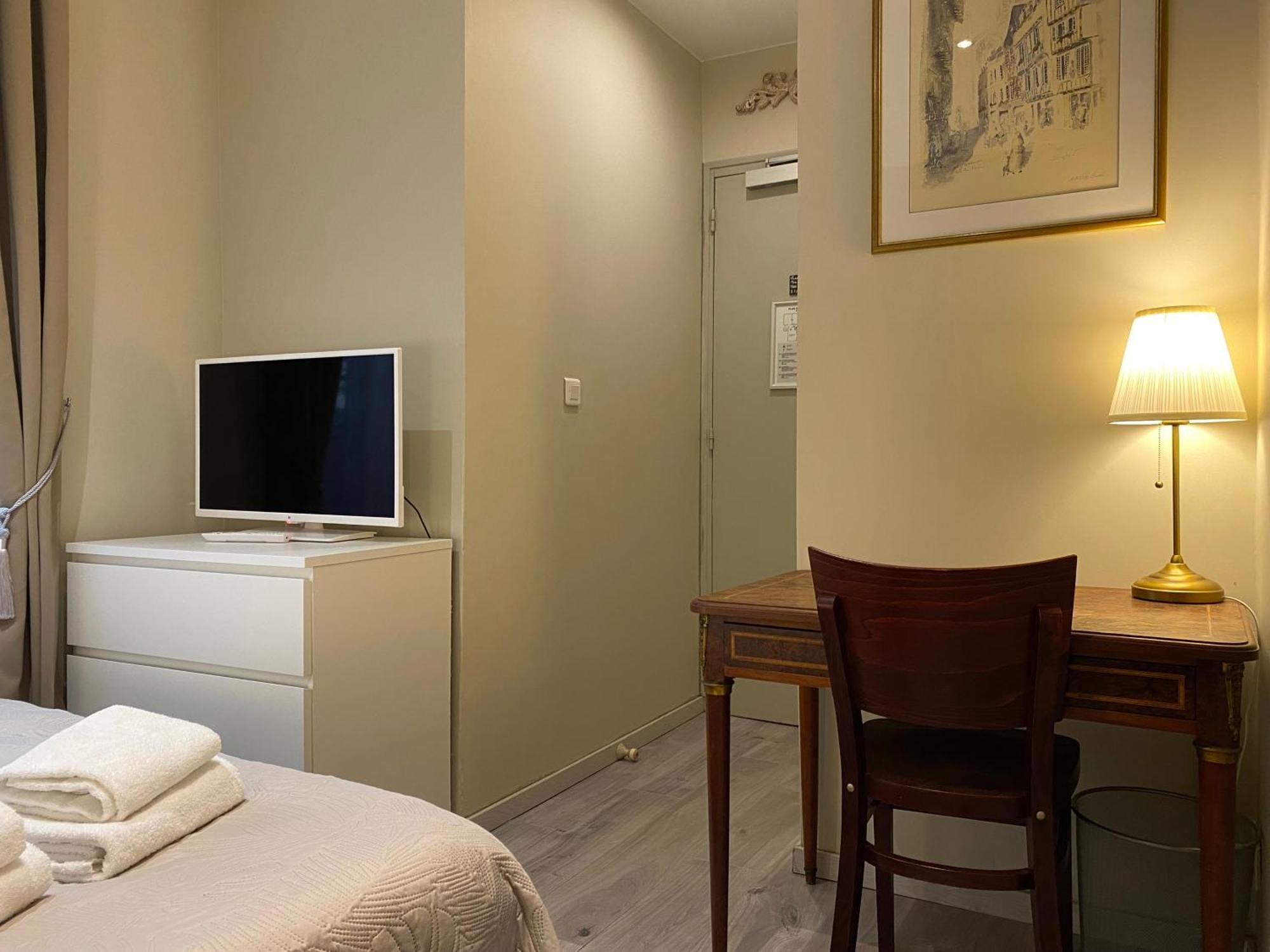Hotel Saint Yves Нант Экстерьер фото