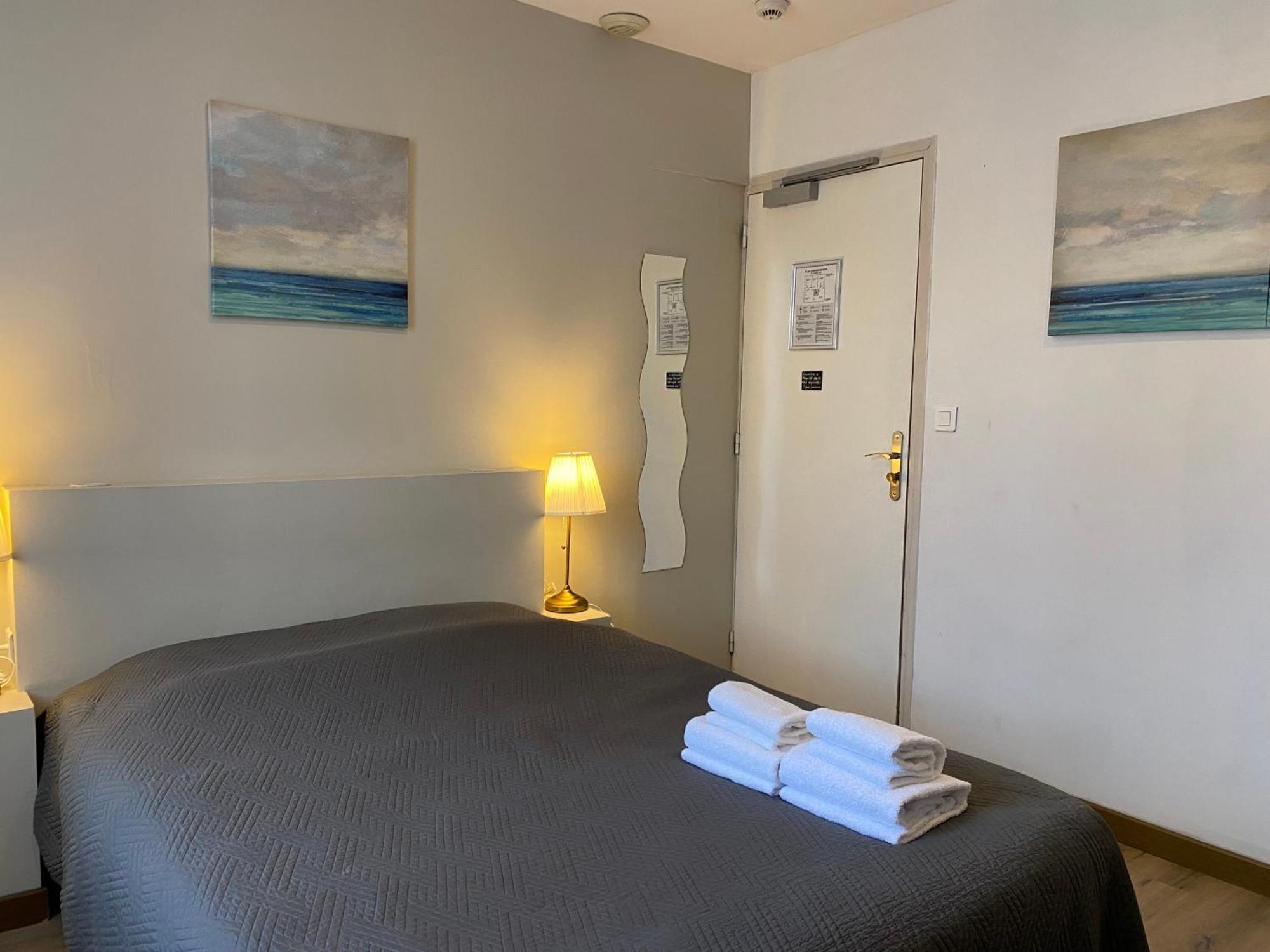 Hotel Saint Yves Нант Экстерьер фото