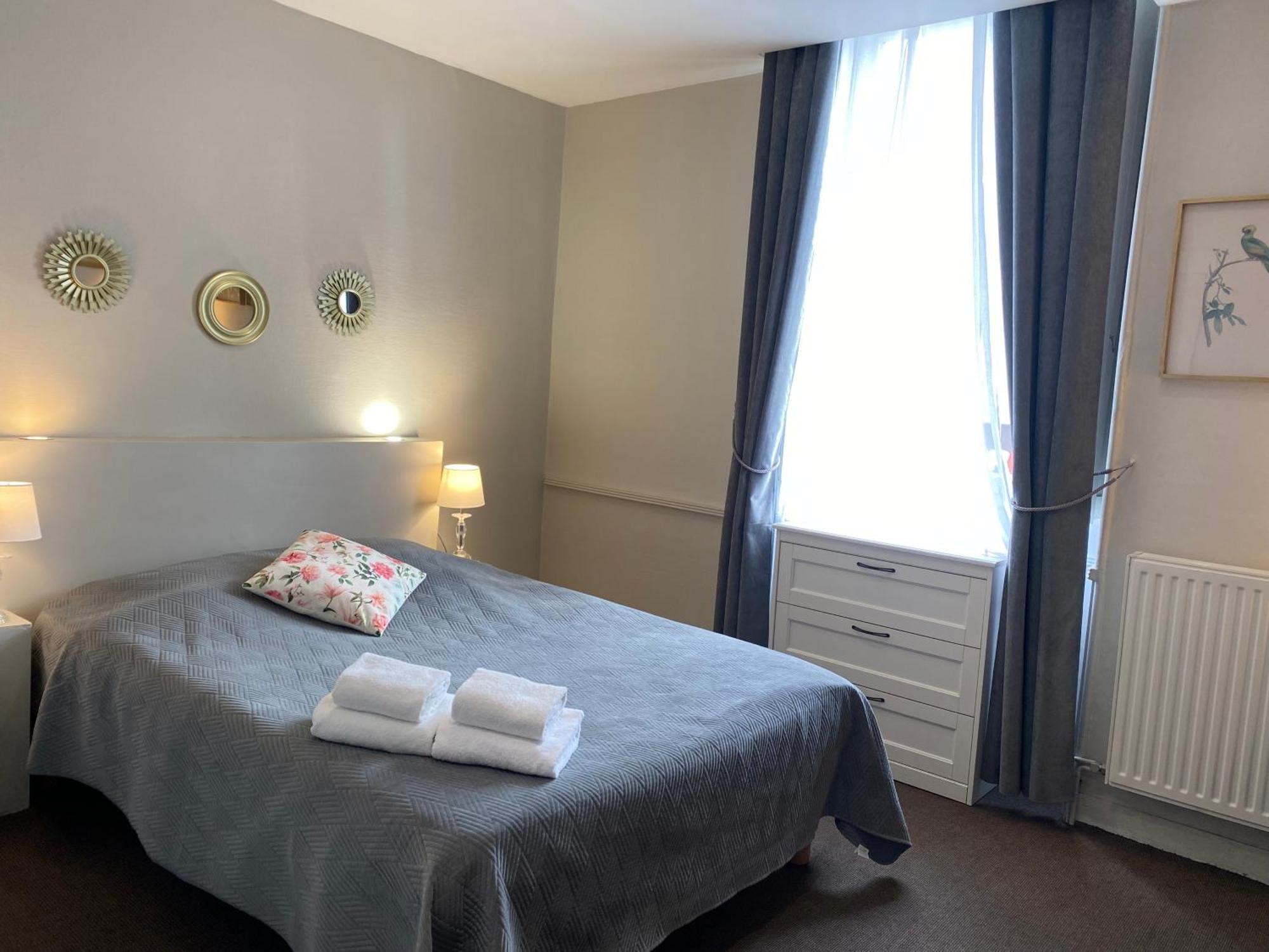 Hotel Saint Yves Нант Экстерьер фото