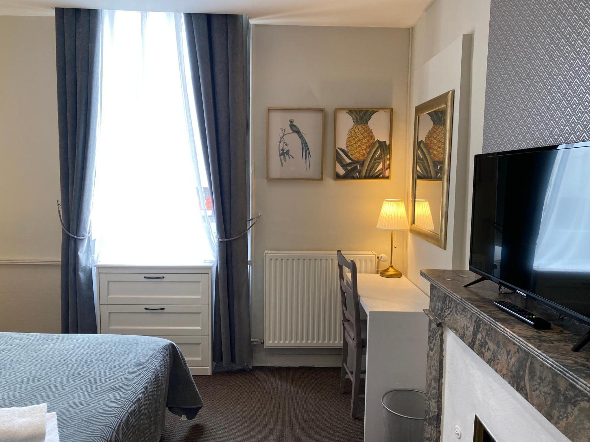 Hotel Saint Yves Нант Экстерьер фото