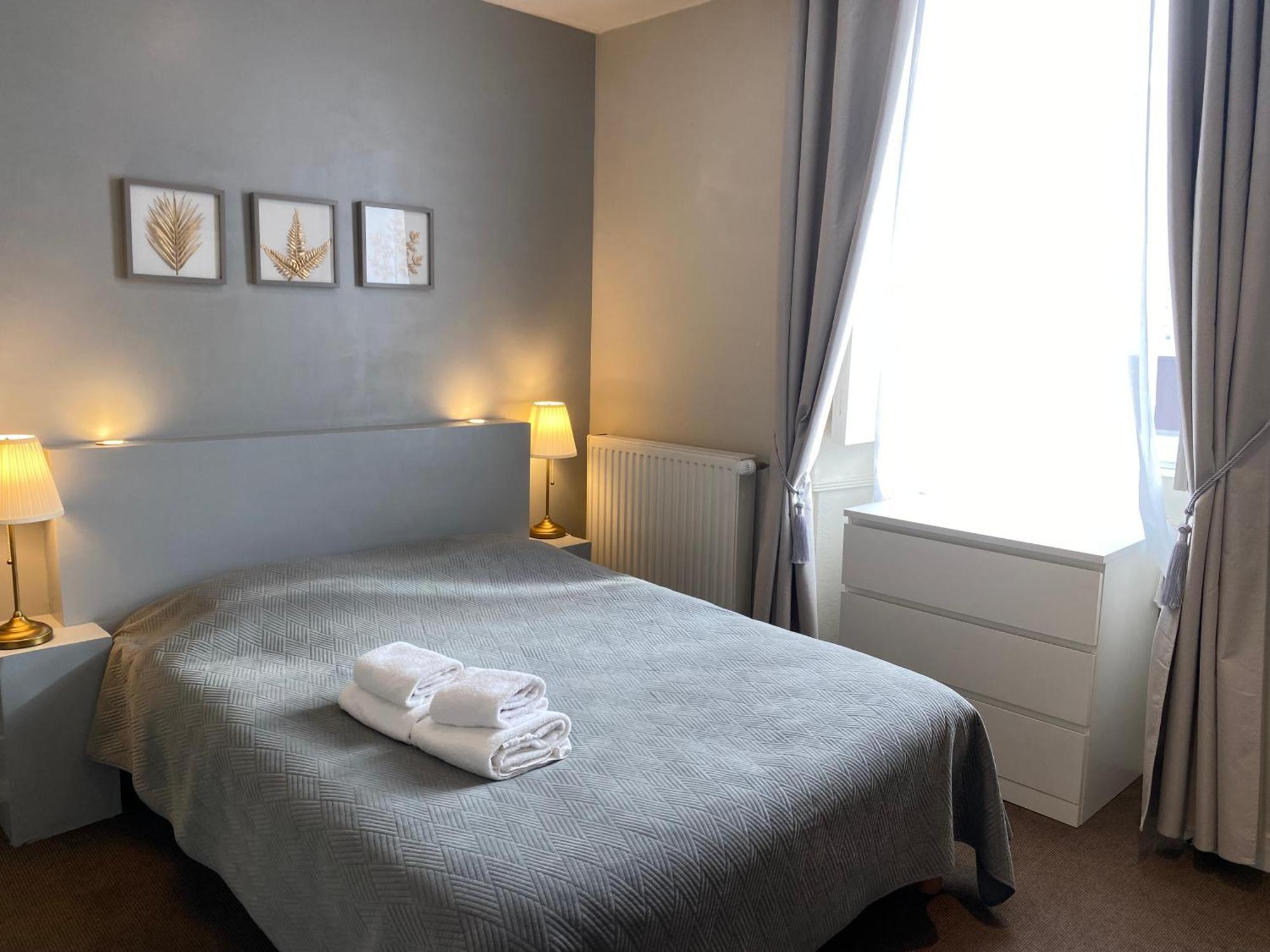 Hotel Saint Yves Нант Экстерьер фото