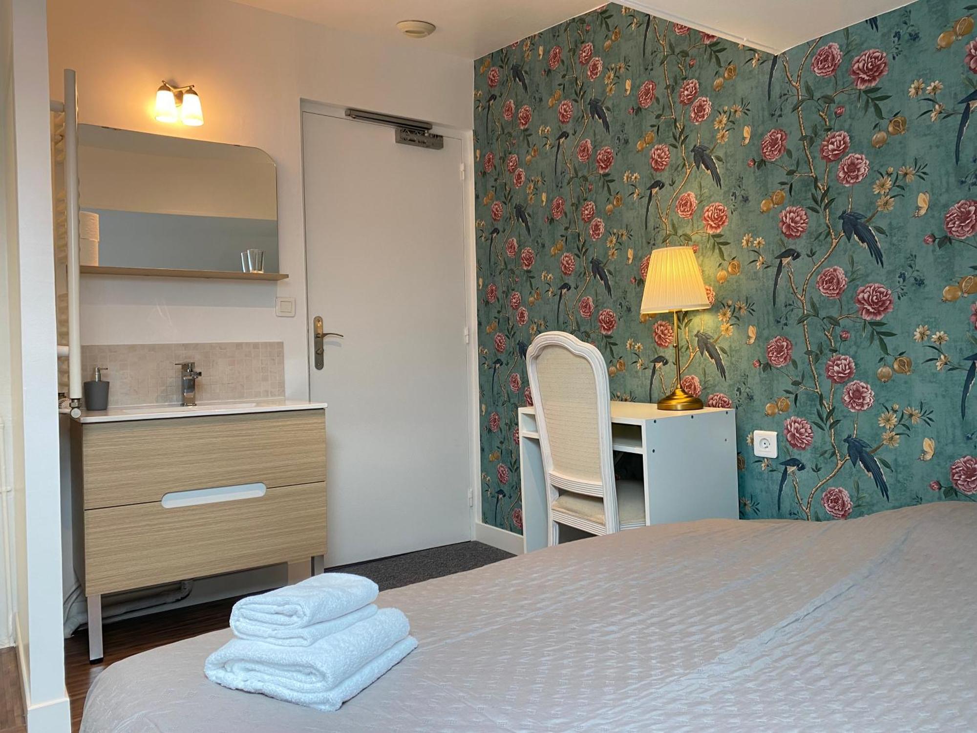 Hotel Saint Yves Нант Экстерьер фото